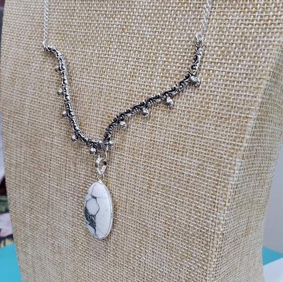 Handmade Howlite 925 Silver Fashion Necklace - Picture 6 of 14